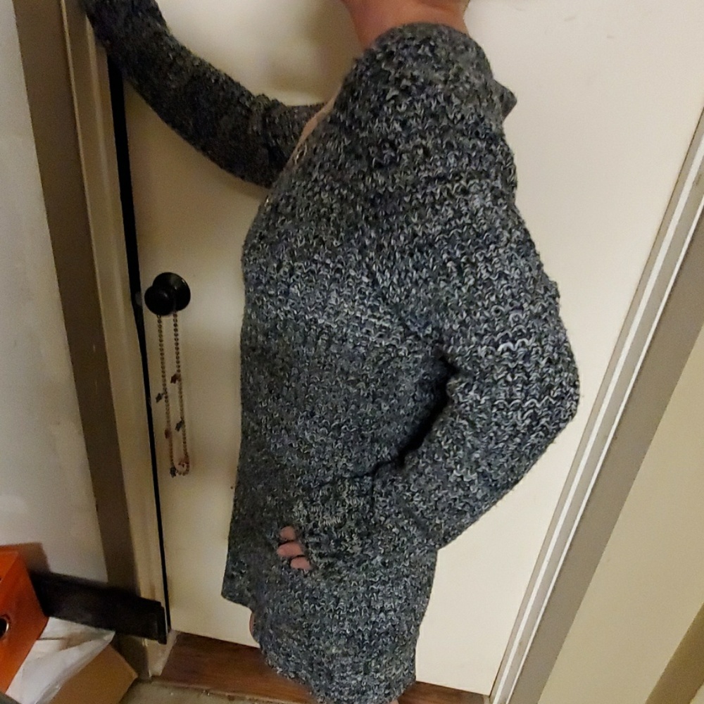 Dress - Picture 4 of 4